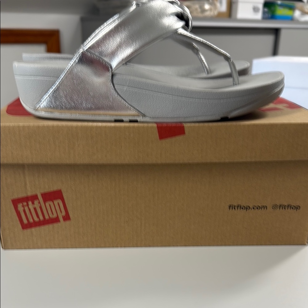FitFlop Metallic Silver Sandals